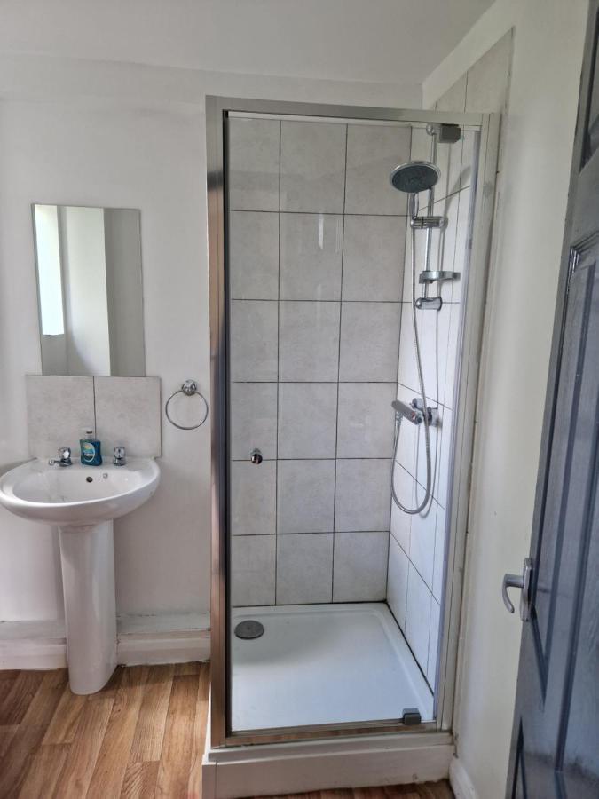 Maidstone Heights III - 1 Bedroom In Maidstone! 外观 照片